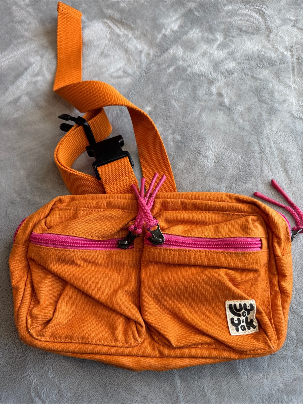 NWOT Lucy & Yak Henley Giant Bumbag Crossbody Orange - Picture 2 of 12